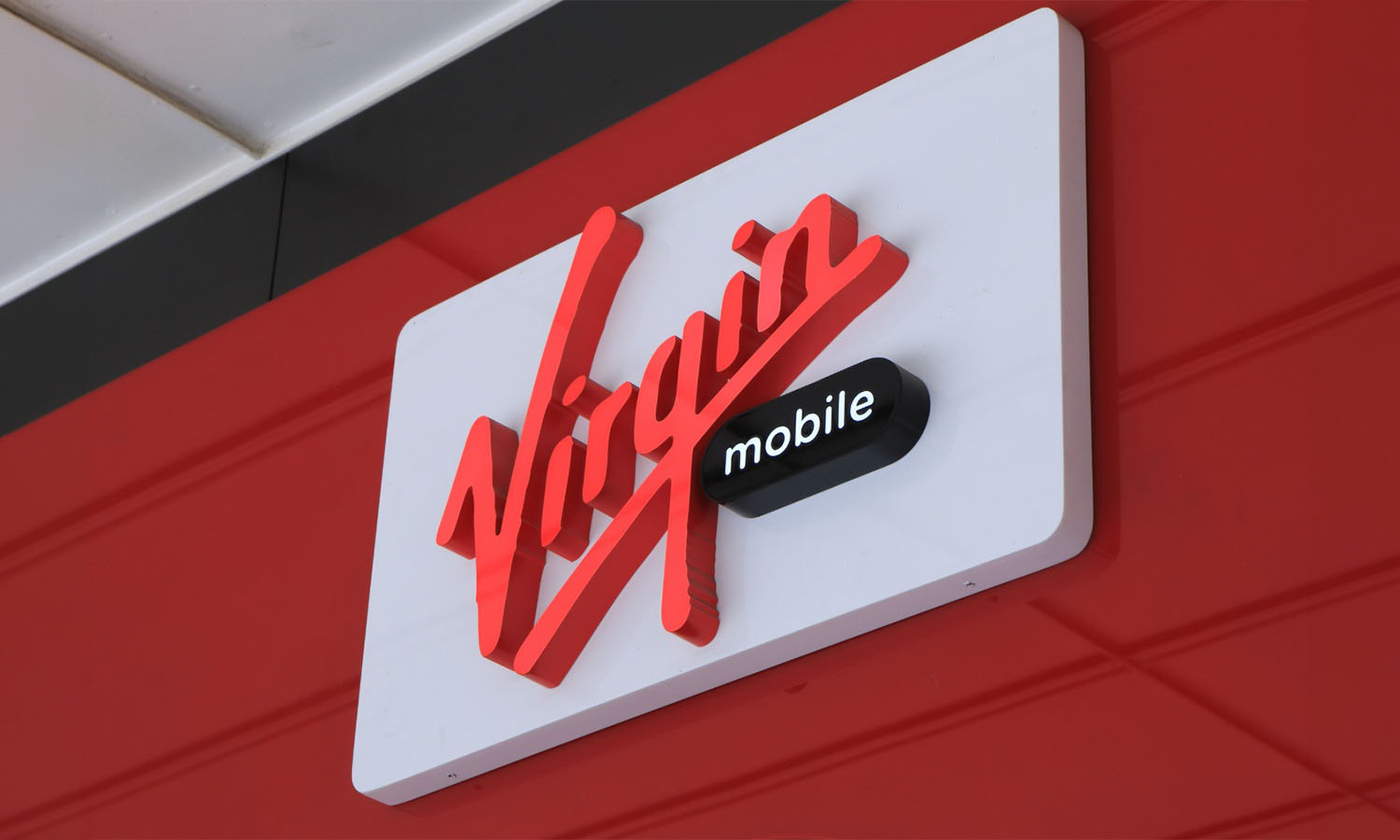 Wyciekły dane Polaków. Milionowa kara dla Virgin Mobile utrzymana