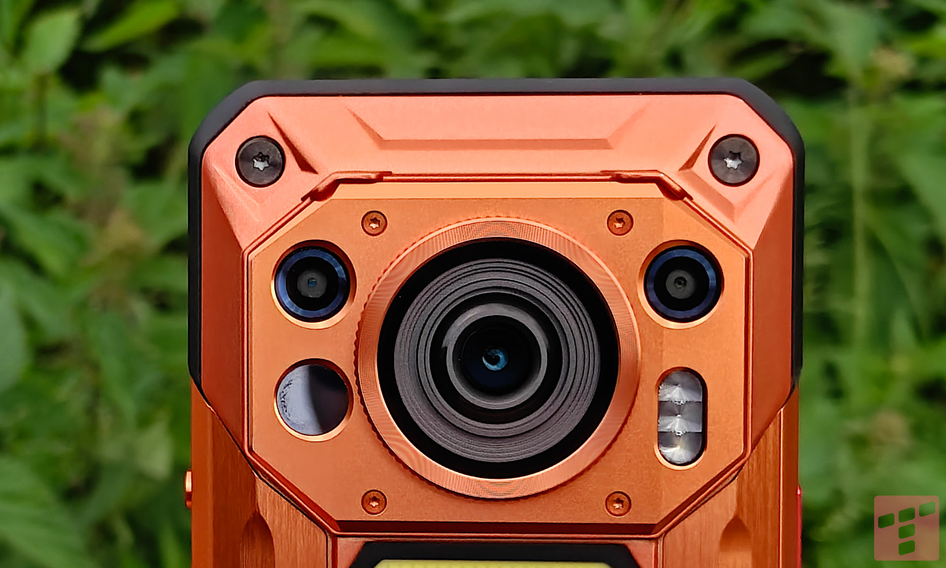 Pancerniak z przyciskiem śmierci. Oukitel WP500 Ultra zaskakuje (test)