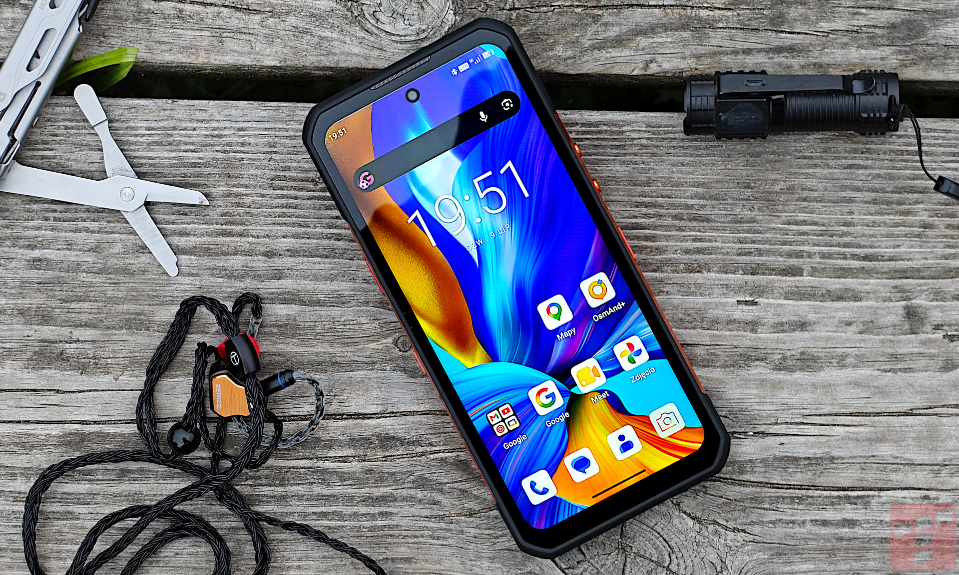 Pancerniak z przyciskiem śmierci. Oukitel WP500 Ultra zaskakuje (test)