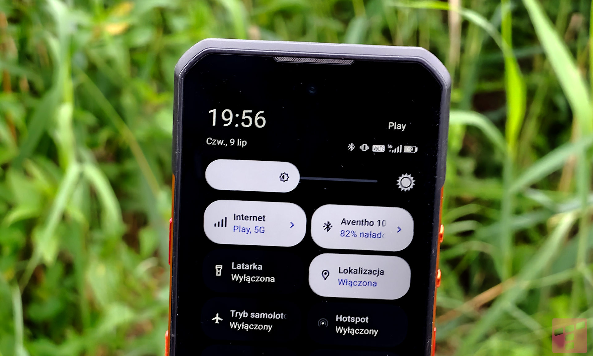 Pancerniak z przyciskiem śmierci. Oukitel WP500 Ultra zaskakuje (test)
