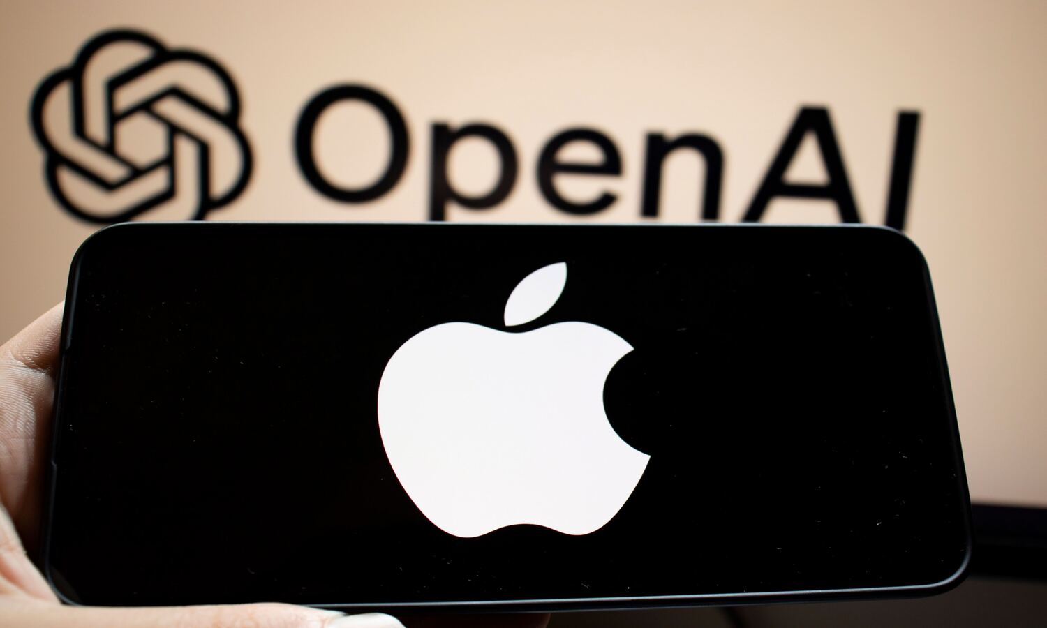 Szykuje się sroga batalia o sprzęt? Apple uderza pozwem w giganta