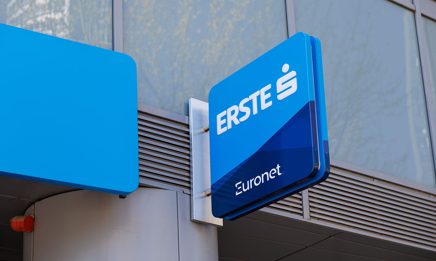 Erste z ciekawą nowością. Nie trzeba mieć przy sobie portfela, ani telefonu