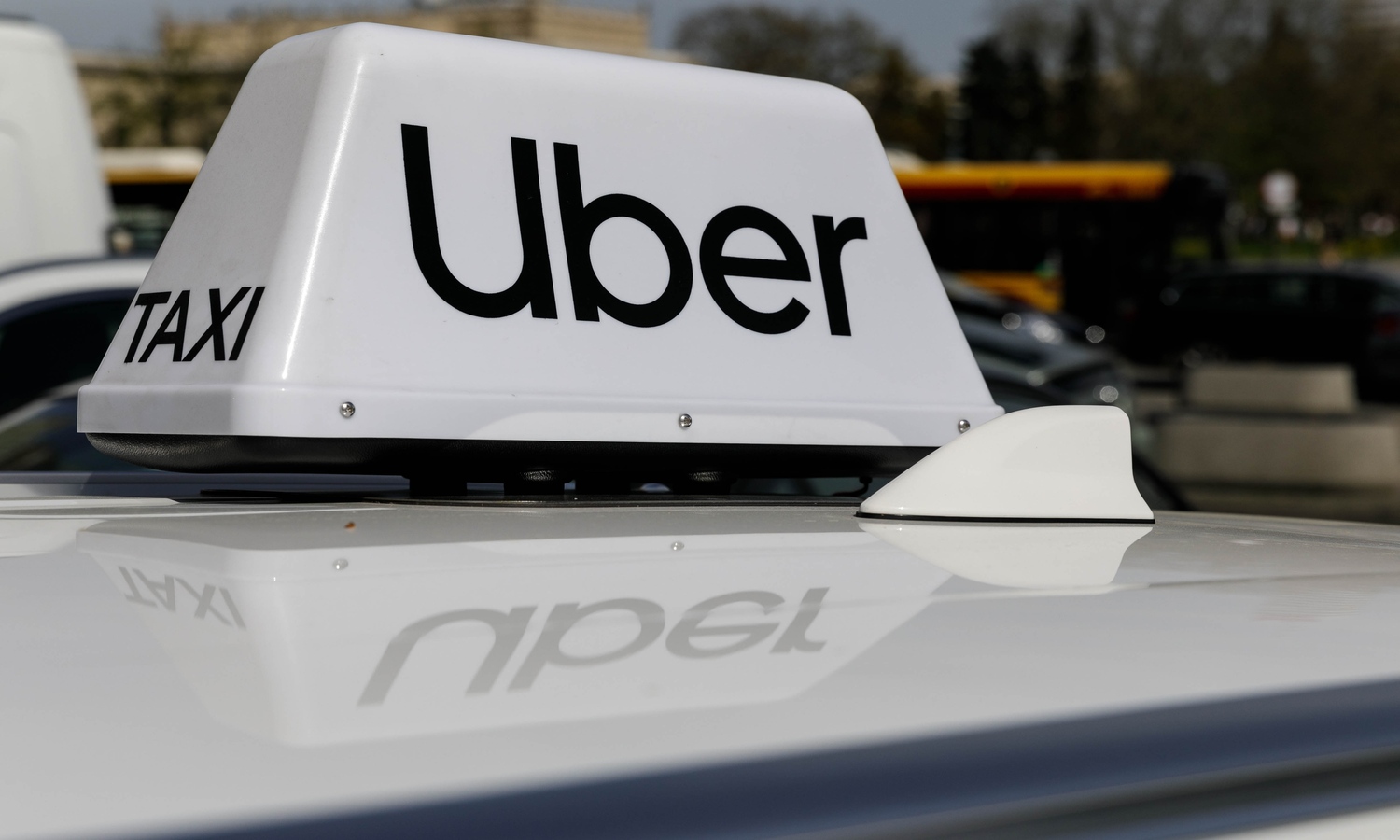 Idą zmiany: Uber kupuje firmę za 15 mld dolarów. Działa także w Polsce