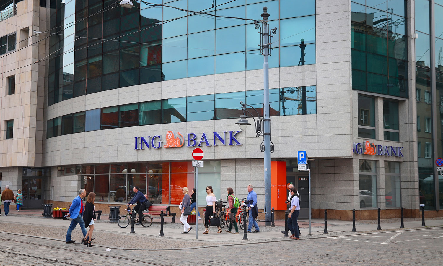 ING właśnie wydał komunikat. istotny dla tych, którzy korzystają z kart