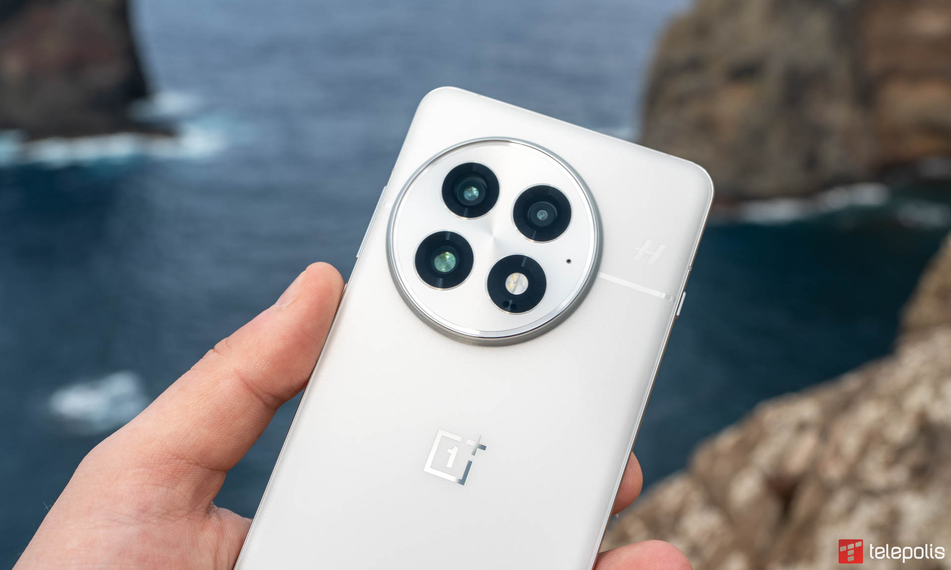 OnePlus wraca do tego, co dobre. Nowy flagowiec za dwa miesiące