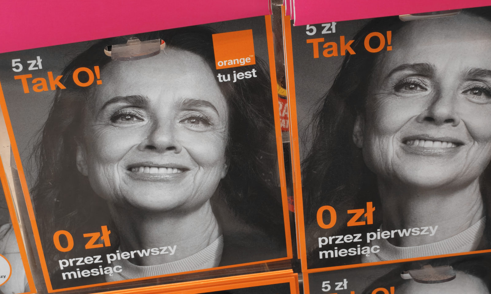 Orange lekką ręką rozdaje, ale w drugiej trzyma haczyk
