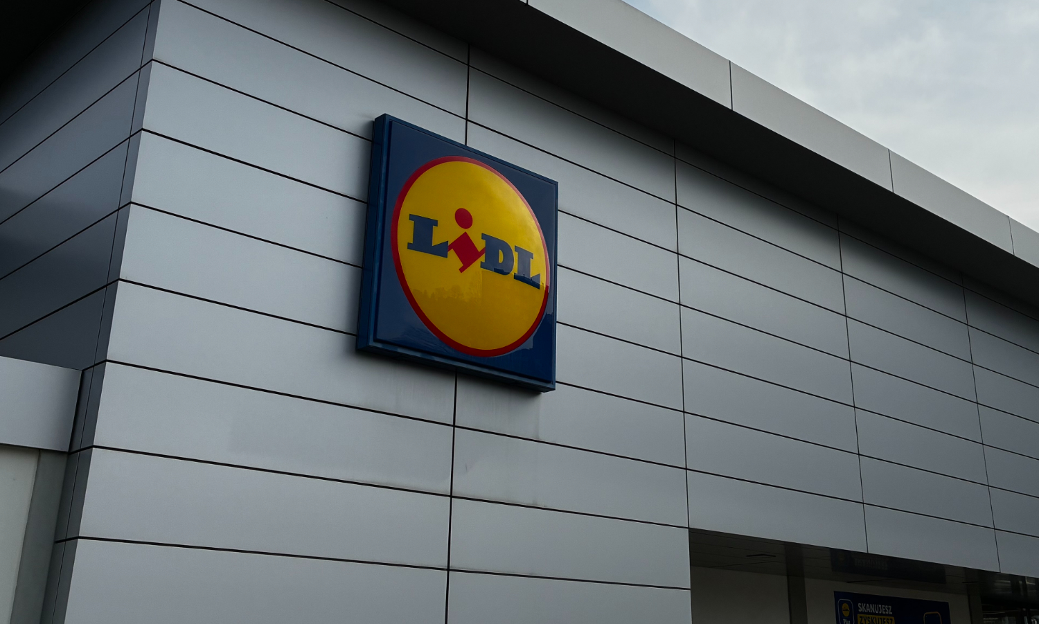 Lidl wyprzedaje ostatnie sztuki. W MediaMarkt 2 razy drożej