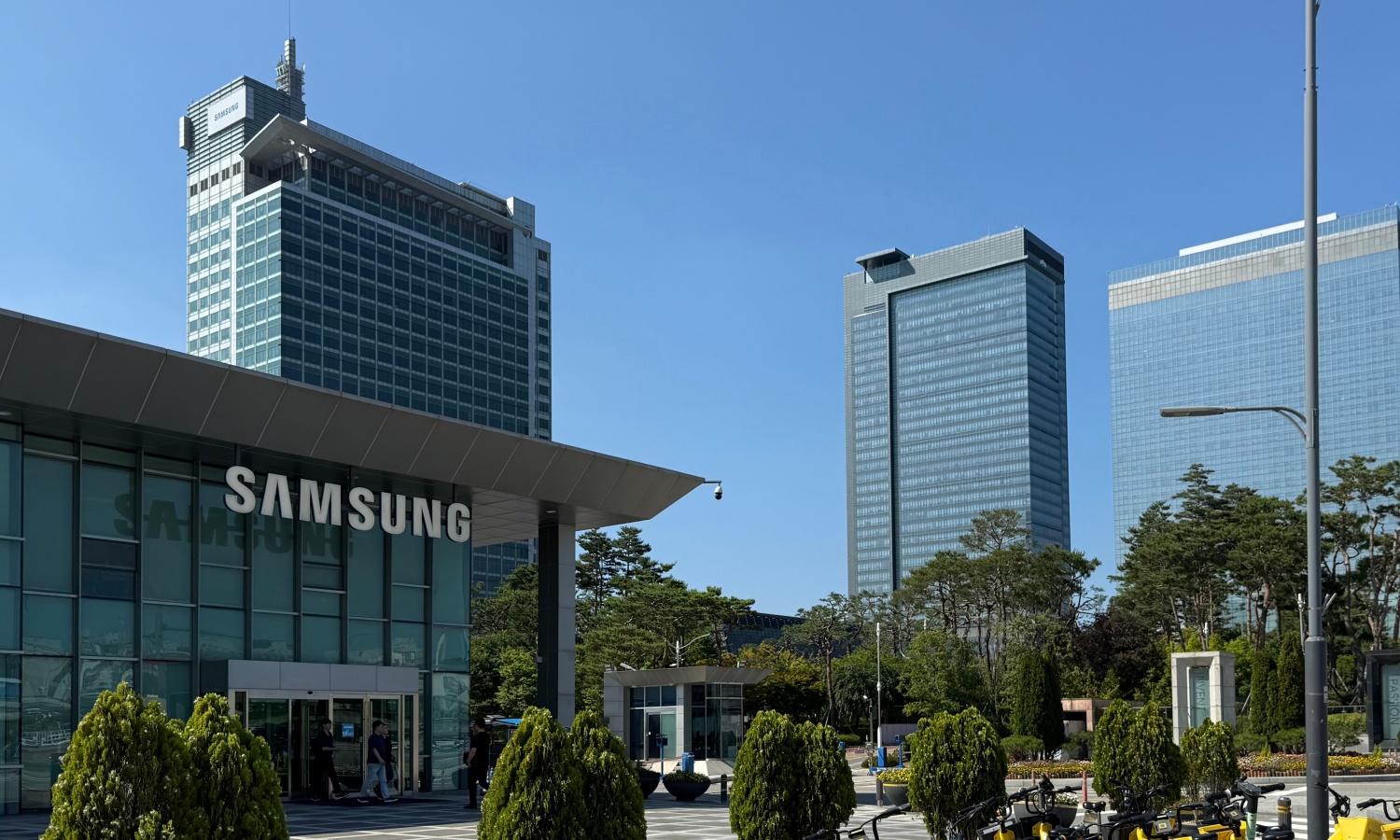 Samsung ma nowy pomysł na ekrany. To może zmienić Foldy
