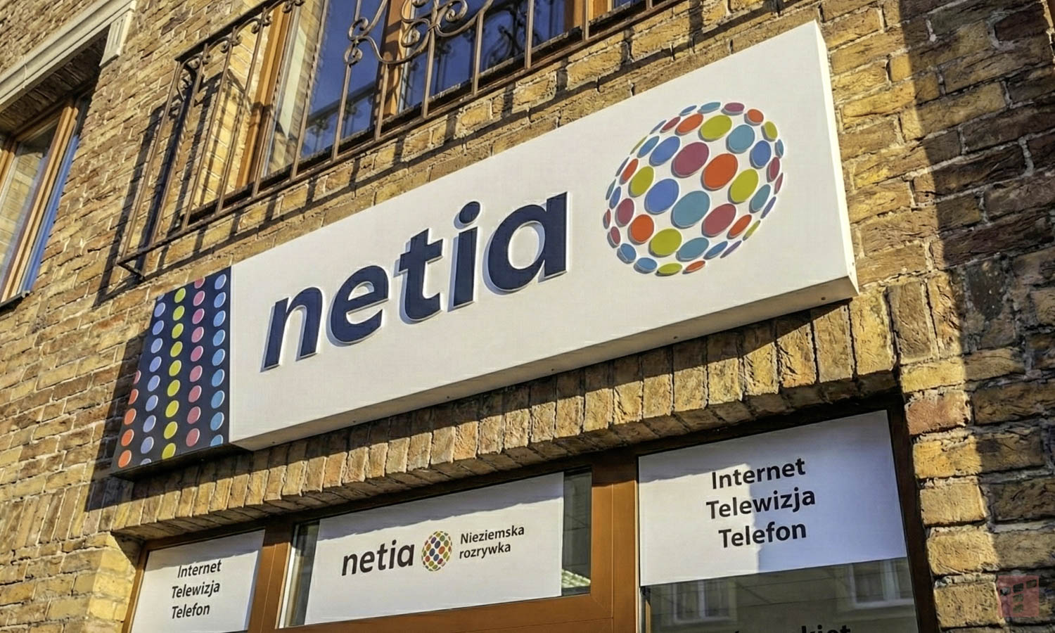 Internet, TV i Prime Video za 35 zł. Netia tnie cenę pakietu