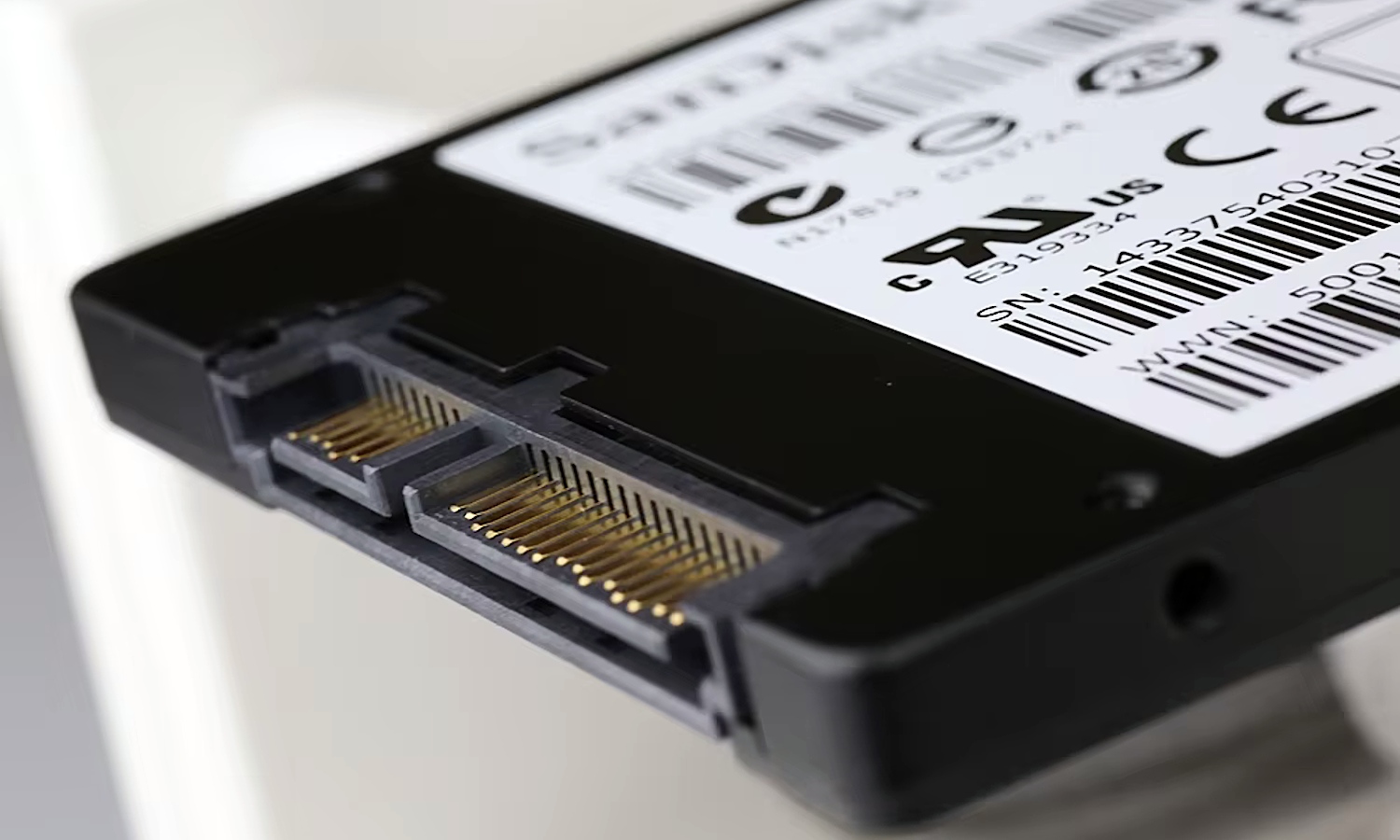 SSD ma 16 lat i nie chce umrzeć. Takiej elektroniki już nie robią