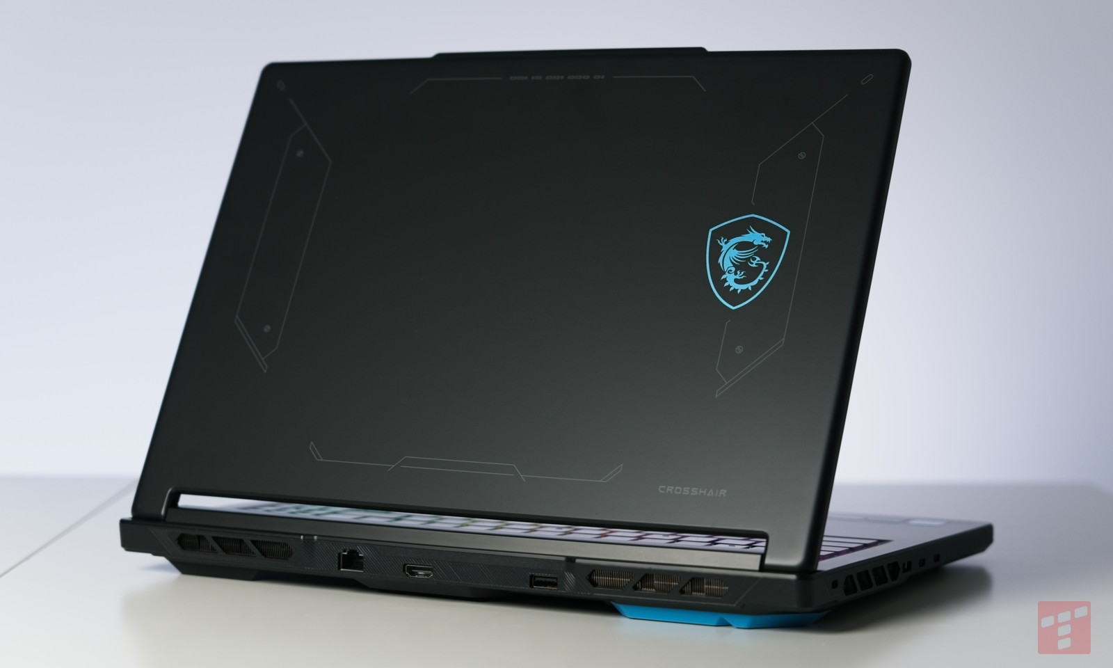 Laptop do gier 2026. MSI Crosshair 16 HX E14W zbiera komplet (test)