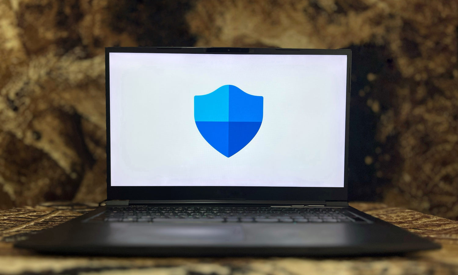 Windows 11 znowu zepsuty po aktualizacji. Padło na ochronę