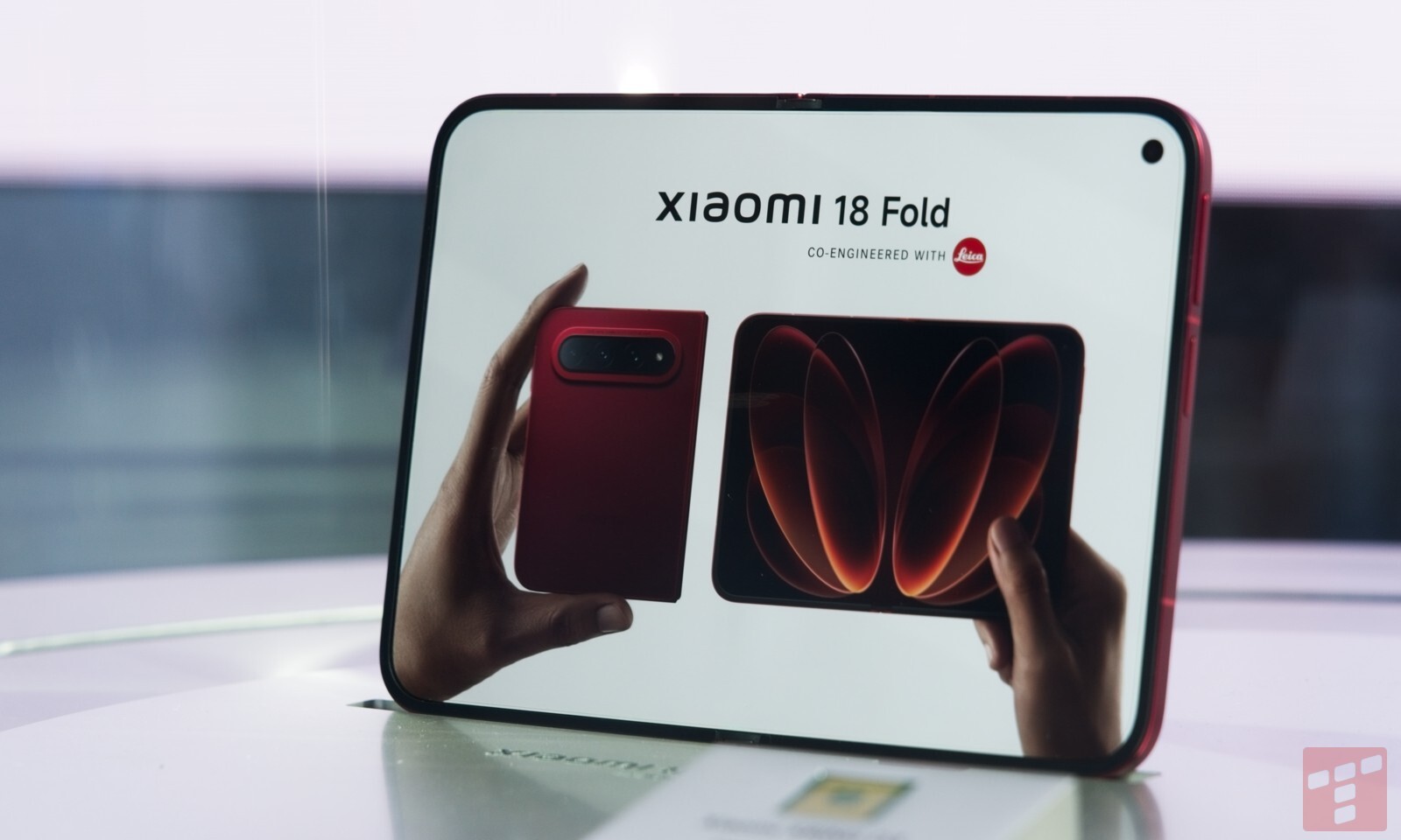 Xiaomi 18 Fold kosztuje 6 tys. zł i kasuje składaki Samsunga
