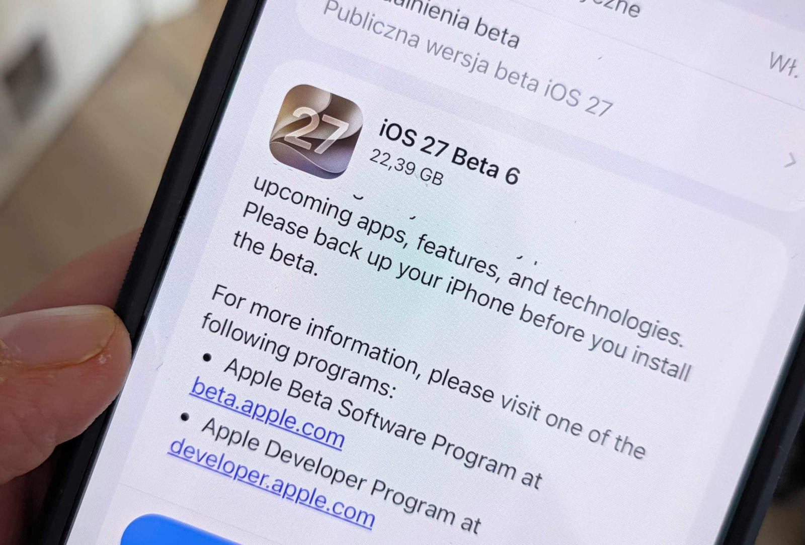 Apple'a odkleiło. Aktualizacja iPhone'a ma ponad 22 GB