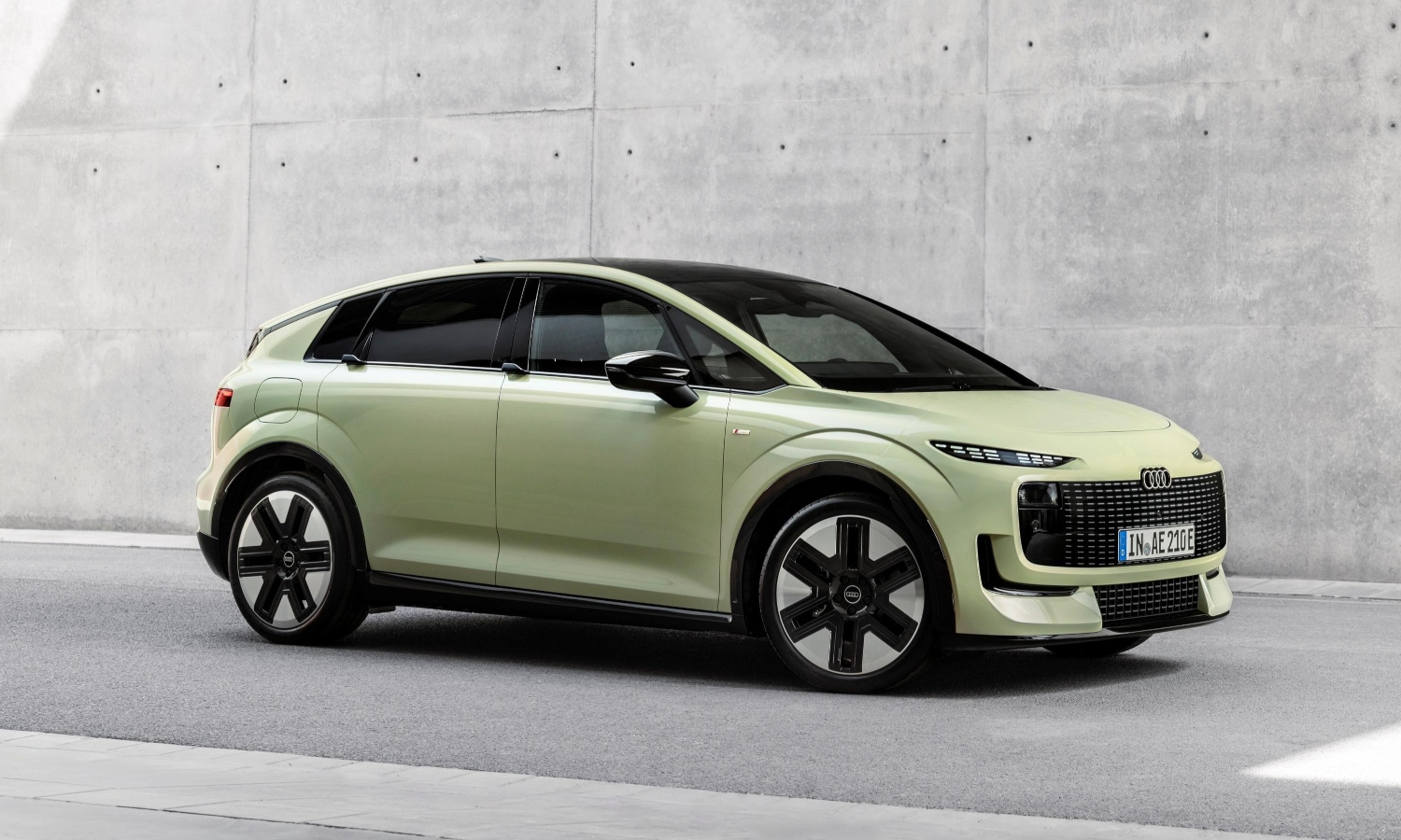 Audi zrobiło elektryka dla normalnych ludzi. Zasięg robi wrażenie
