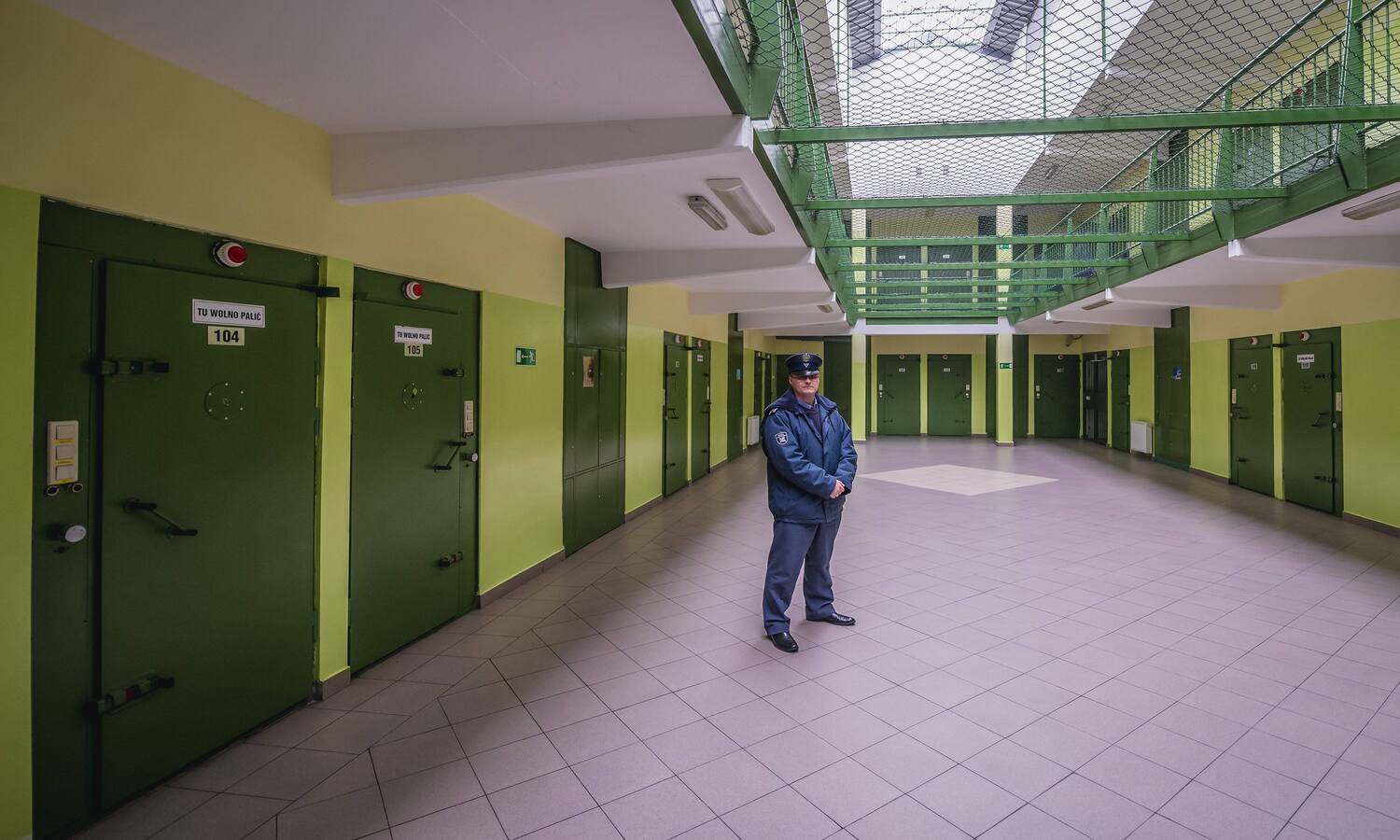 Jak działają połączenia telefoniczne w więzieniach? Sprawdziliśmy to