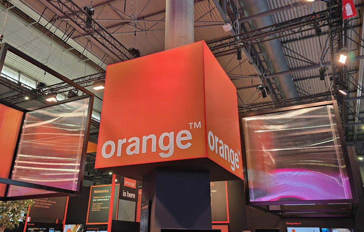 Orange: prawie 1900 nowych miejscowości z zasięgiem światłowodu