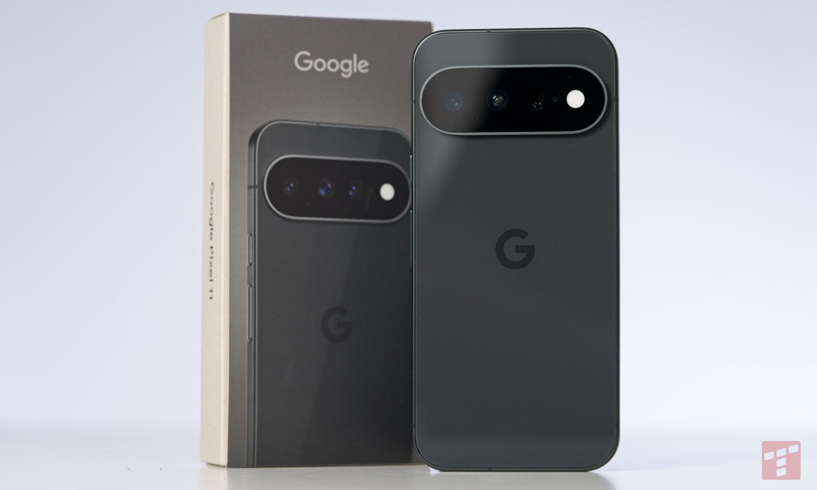 Najlepszy telefon z Androidem? Google Pixel 11 - test po miesiącu