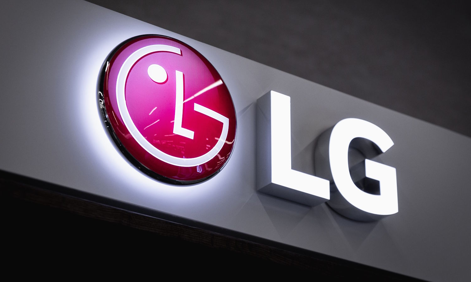 LG rozpoczyna produkcję wyjątkowych ekranów. Gracze docenią