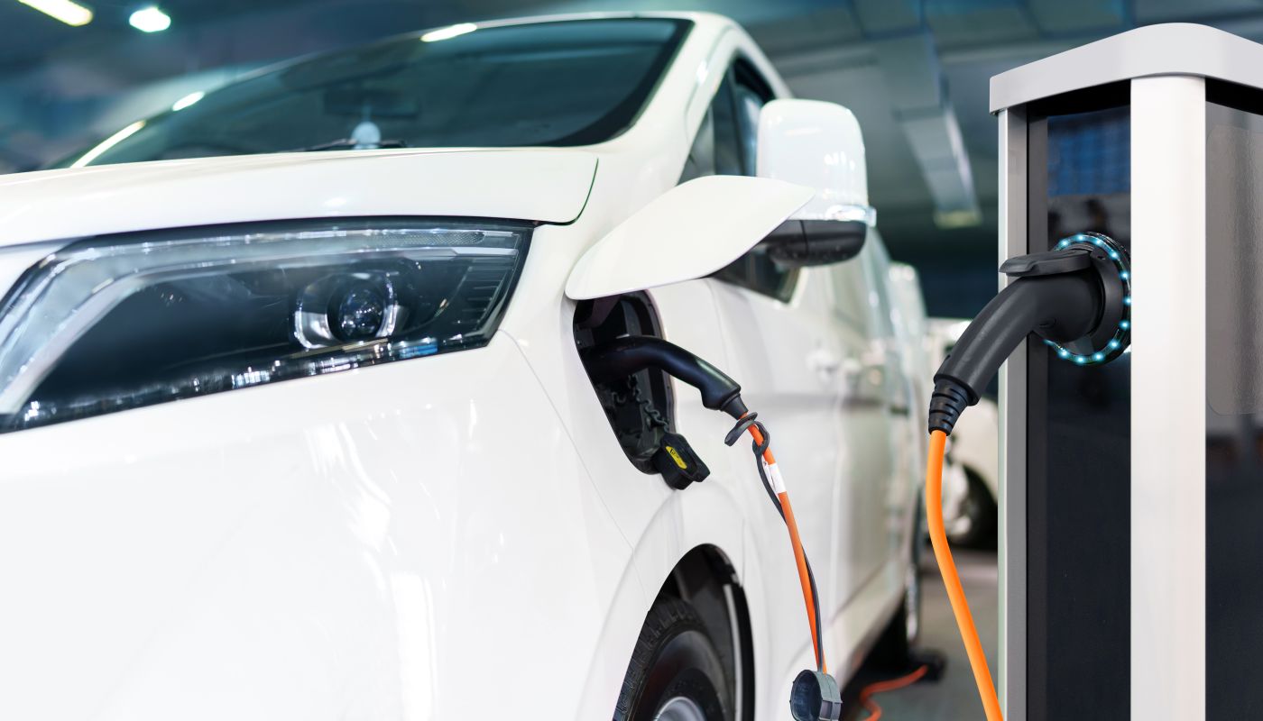 Prześwietlono 47 milionów aut. Obalono największy mit o elektrykach