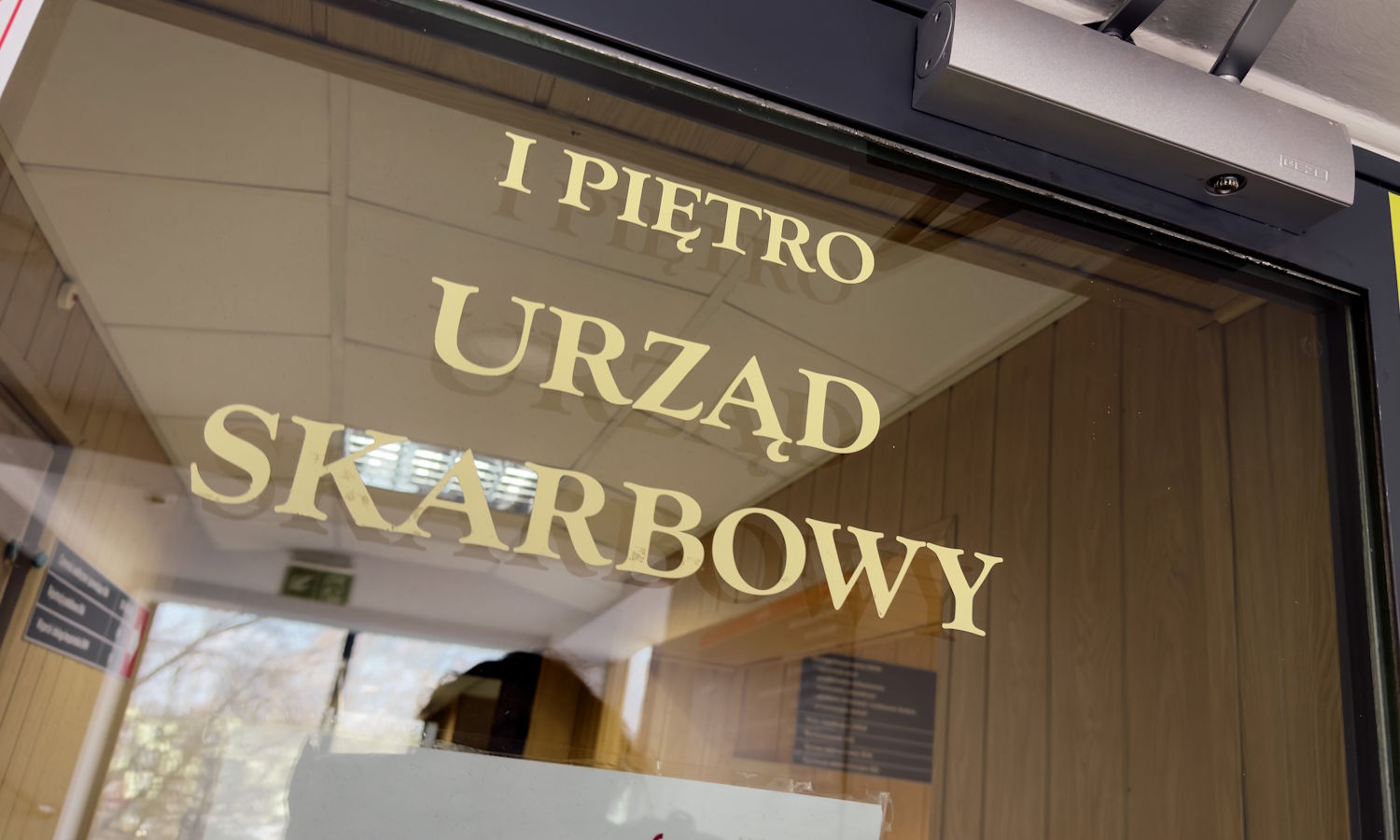 Pokazali kwotę i przepis prawa. Jeden klik i oszuści wchodzą na konto