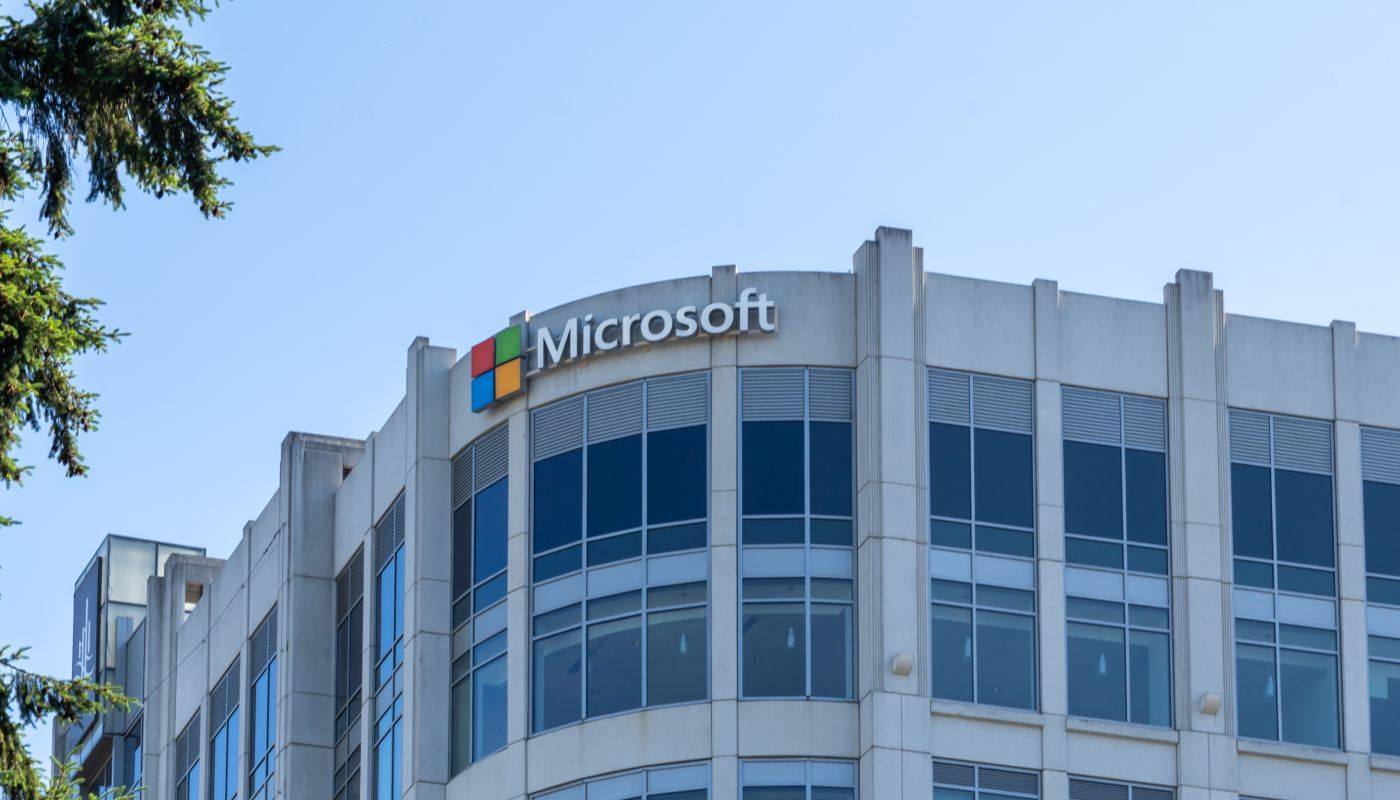 Microsoft: modele AI trzeba brać za niebezpieczne. CEO chce zmian