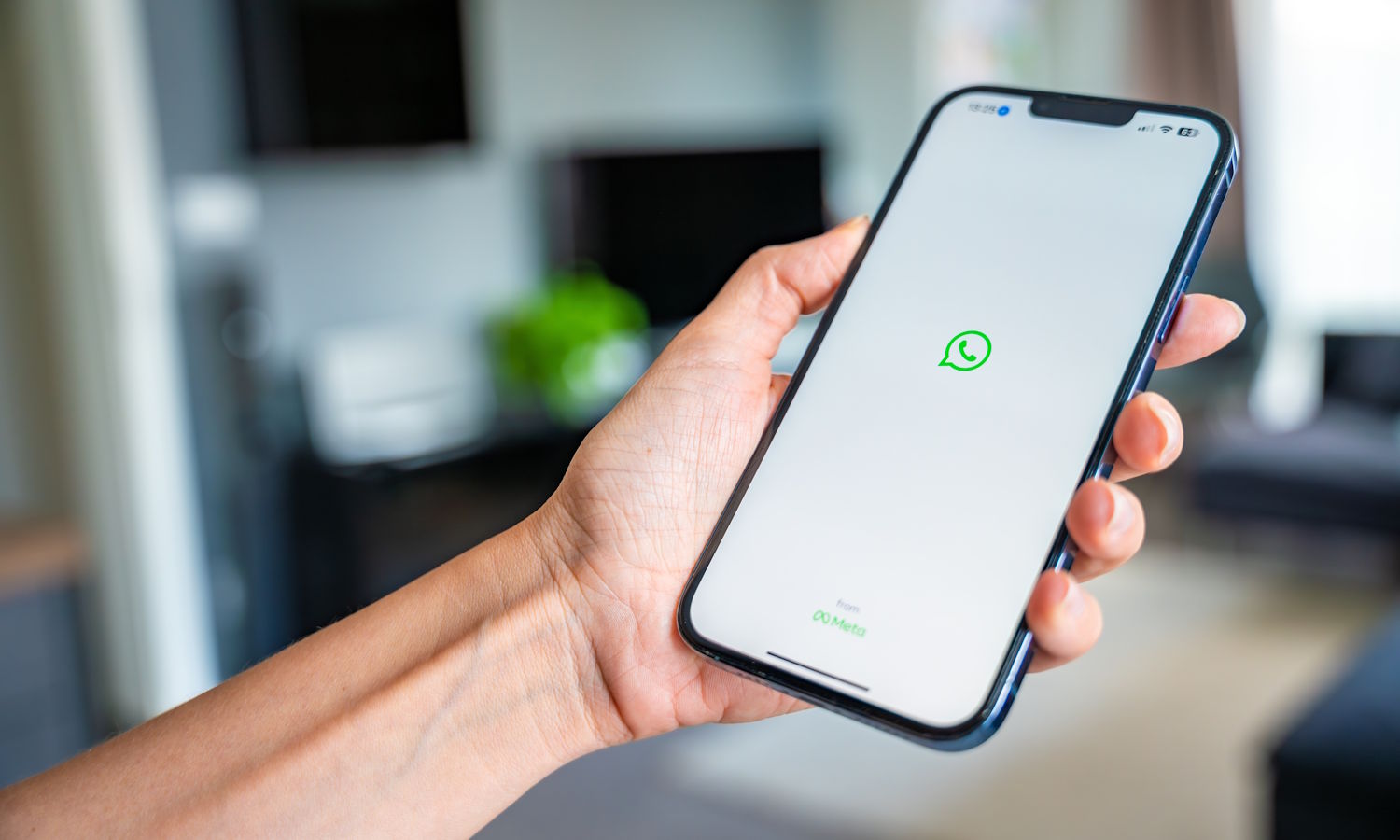 WhatsApp wpadł na genialny pomysł. Wystarczy przytrzymać przycisk