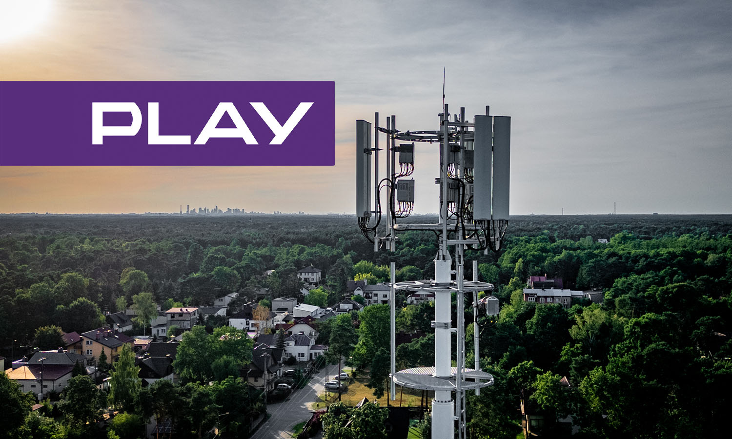 Play ma już 13 558 stacji. Sieć jest coraz większa
