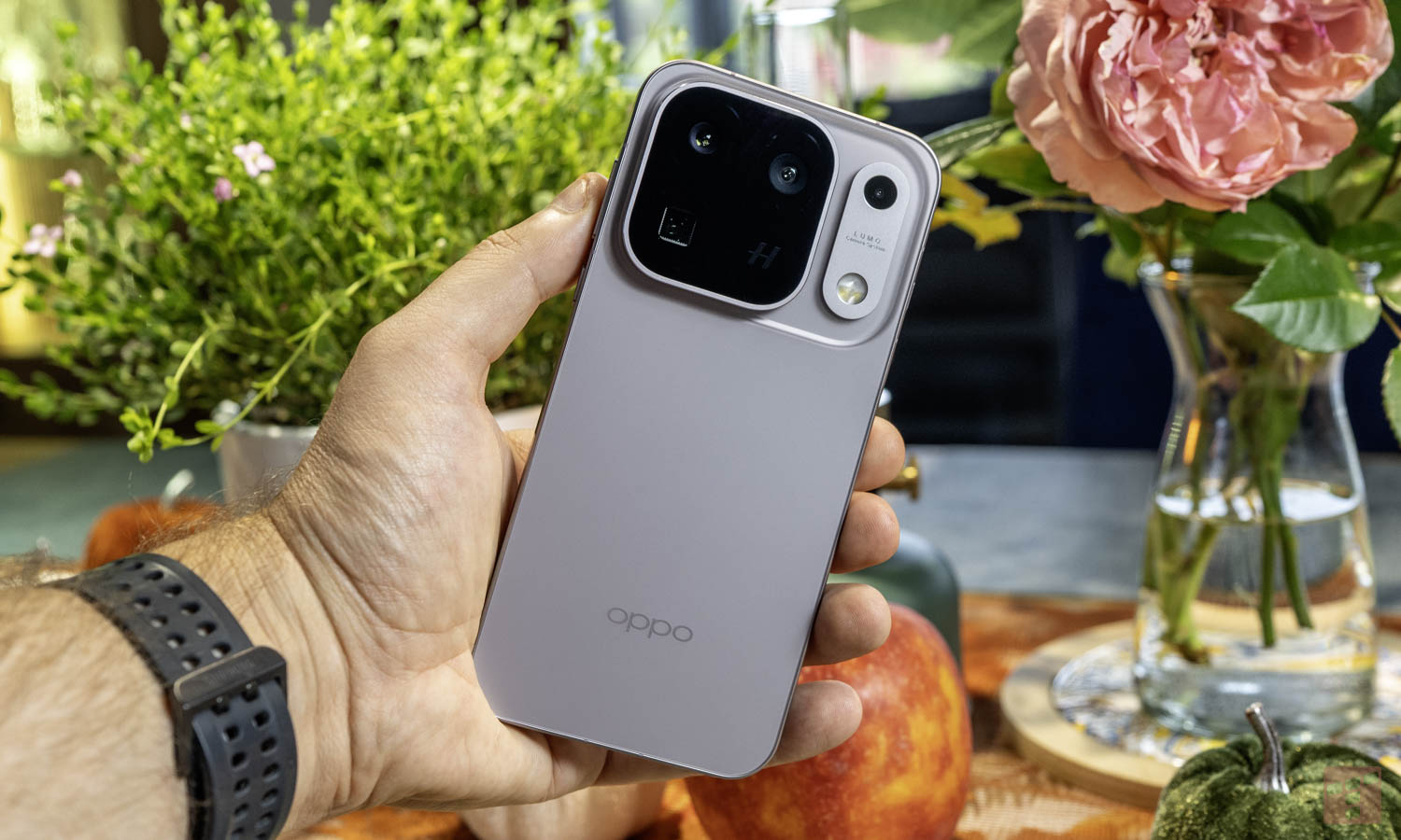 Oppo Find X10 Pro Max w Polsce. Trzy aparaty 200 Mpix i wysoka cena