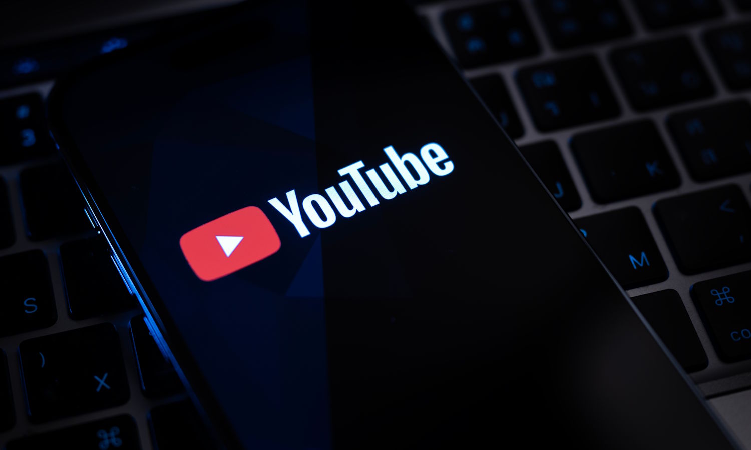 Pokazali nowy wygląd pod filmami na YouTube. Wycięli popularną opcję