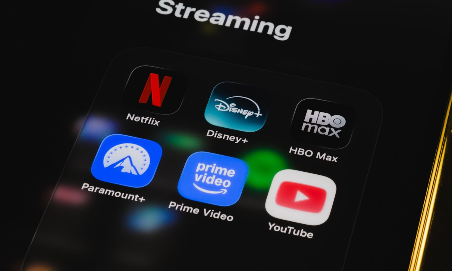 Netflix i Disney+ będą tańsze, ale zapłacisz czymś innym