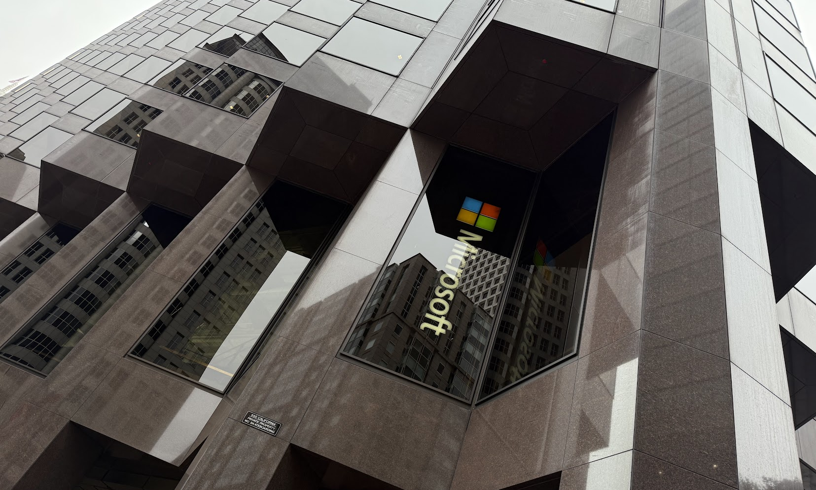 Microsoft wywali co 4. pracownika? List dostało 60 tys. osób