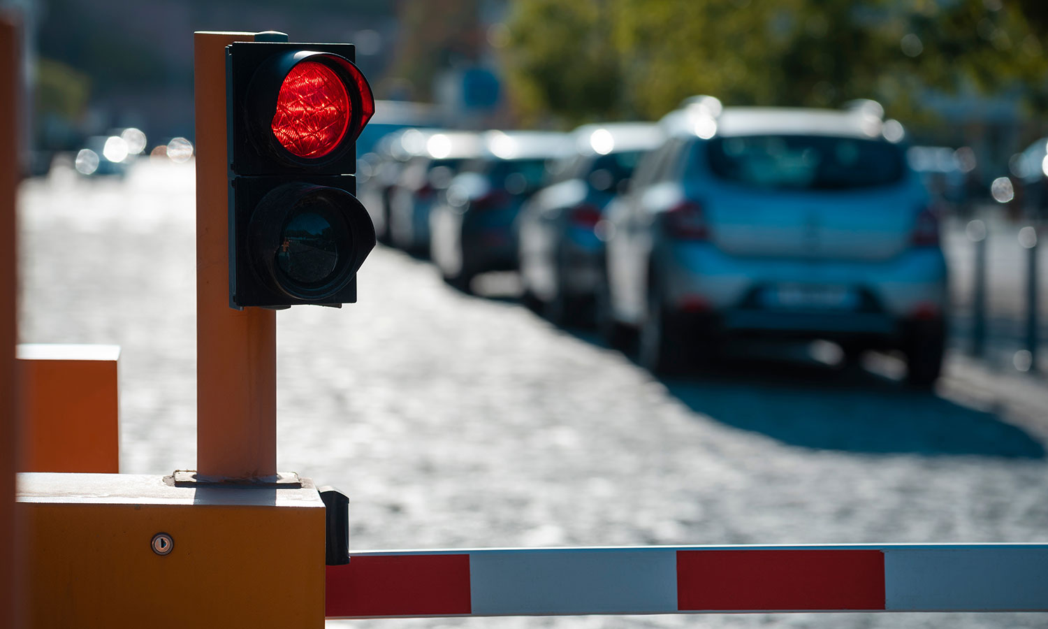 Myślał, że nikt nie zauważy. Skończył z mandatem 2000 zł i punktami