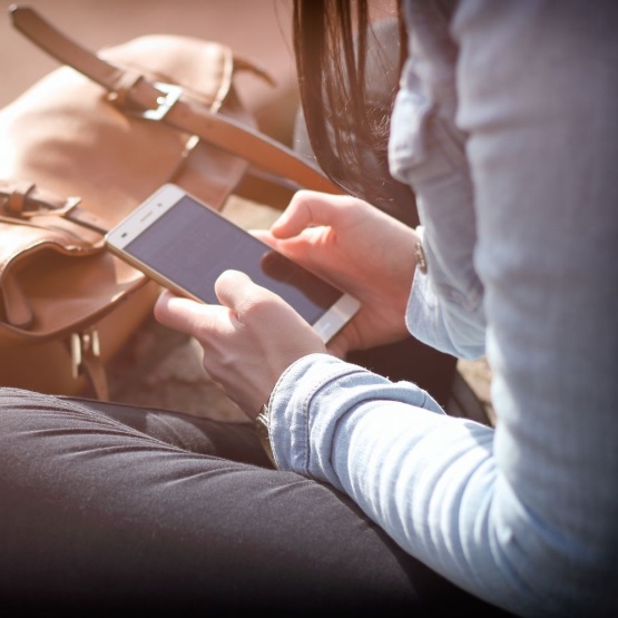 Główny Urząd Statystyczny: Polacy wysyłają coraz mniej SMS-ów
