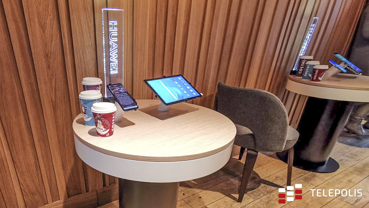 Huawei prezentuje w Polsce smartfon P Smart 2019 oraz zapowiada współpracę z Costa Coffee