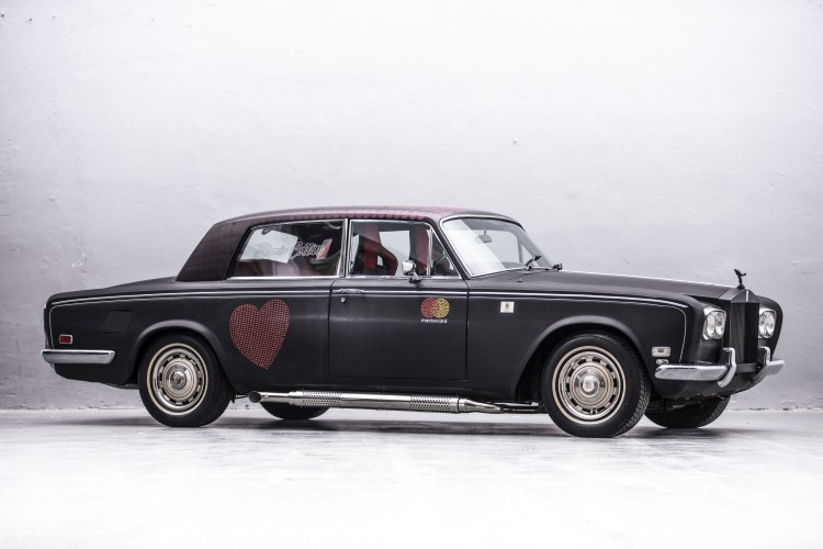 Mastercard po raz kolejny wesprze  fundację WOŚP. Wolontariusze skorzystają z eSkarbonki, trwa też licytacja Rolls-Royce'a z 1975 roku