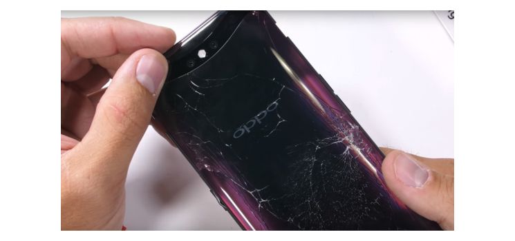 JerryRigEverything odpowiada, który smartfon 2018 jest najbardziej wytrzymały, a który najmniej
