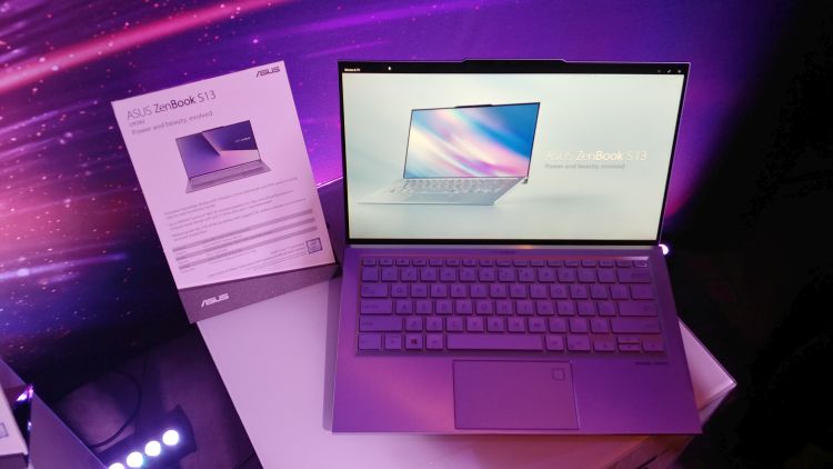 Asus sypie nowościami sprzętowymi. Przenośne komputery z targów CES 2019 wkrótce w Polsce. Znamy niektóre ceny