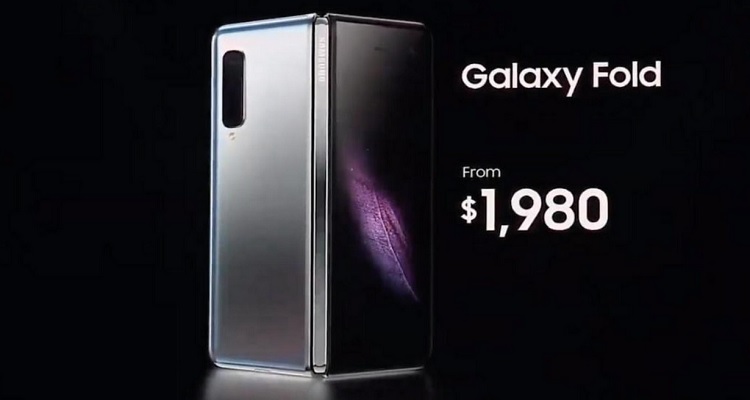 Samsung Galaxy Fold - składany smartfon z 6 aparatami i 12 GB pamięci RAM