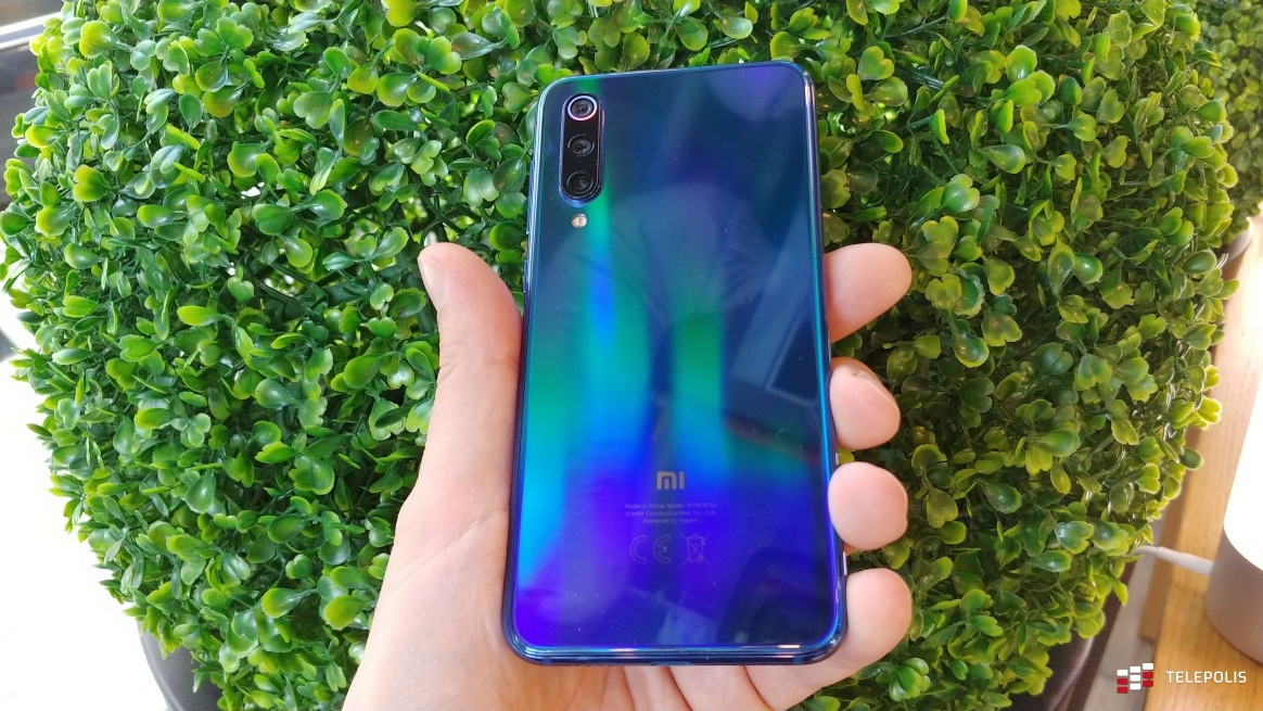 Xiaomi Mi 9 SE debiutuje w Polsce - ceny zaczynają się od 1499 zł