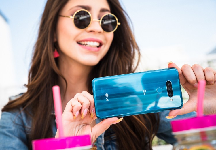 LG Q60 - telefon idealny dla współczesnych Social Animalsów. Byliśmy na polskiej premierze