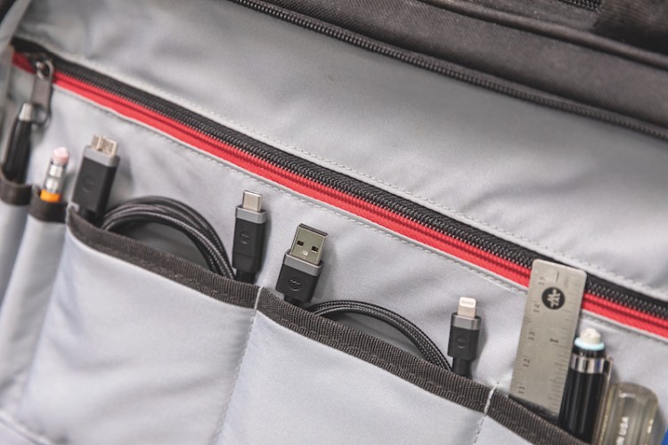 Nowe akcesoria mophie można kupić online lub w wybranych sklepach Apple