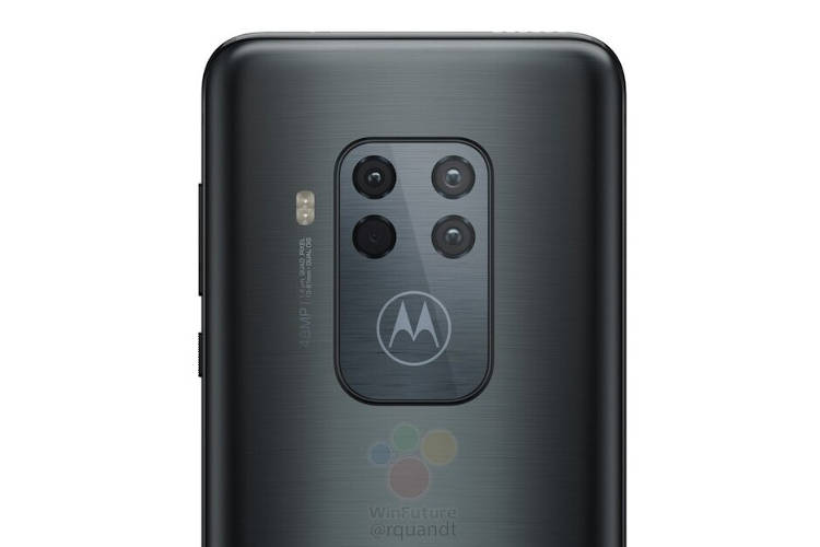 Motorola One Zoom – solidny średniak z czterema aparatami