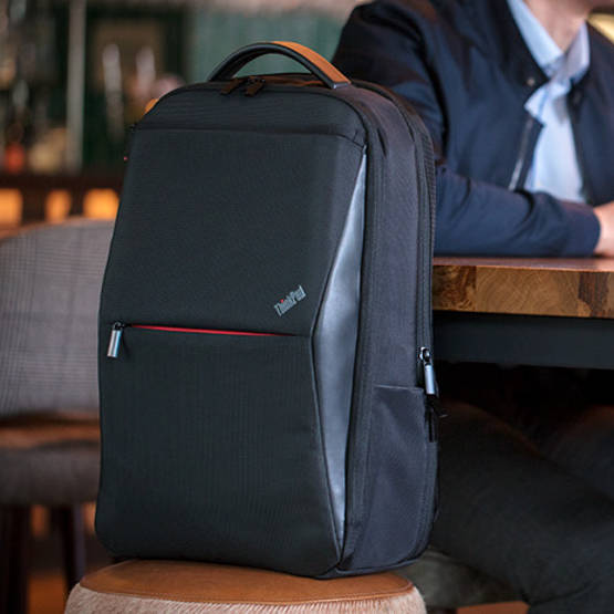 Promocja: profesjonalny plecak Lenovo za darmo po zakupie laptopa ThinkPad serii E