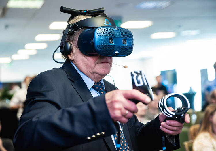 HTC Vive Cosmos, najnowszy system wirtualnej rzeczywistości debiutuje na polskim rynku
