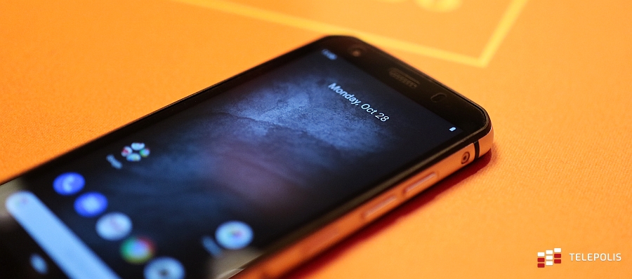 CAT S52 to odporny telefon godny Bonda. Kobiety Bonda
