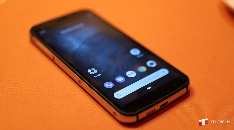 CAT S52 to odporny telefon godny Bonda. Kobiety Bonda