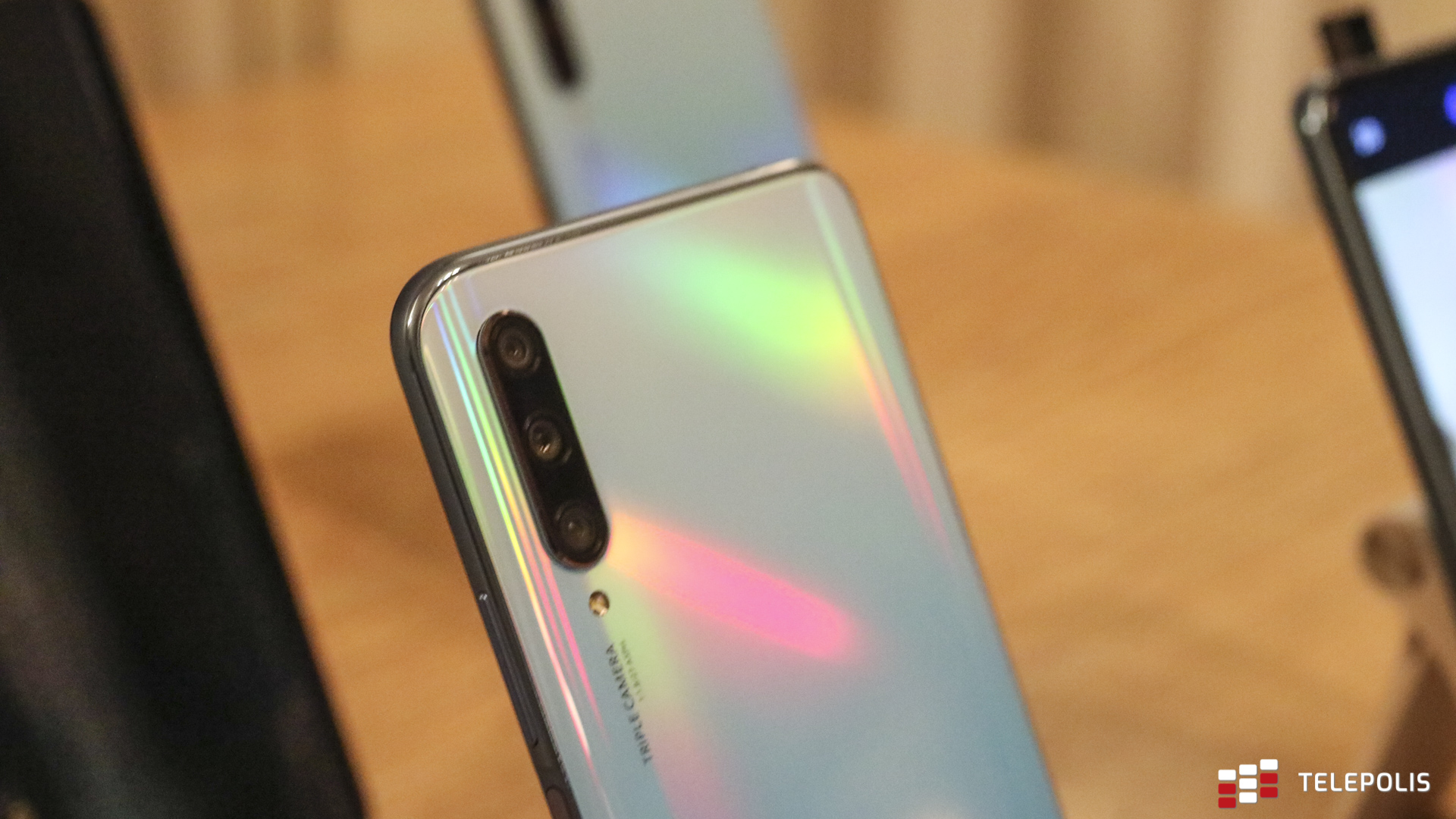 Huawei P Smart Pro debiutuje na polskim rynku. Są też promocje związane z innymi modelami chińskiego producenta