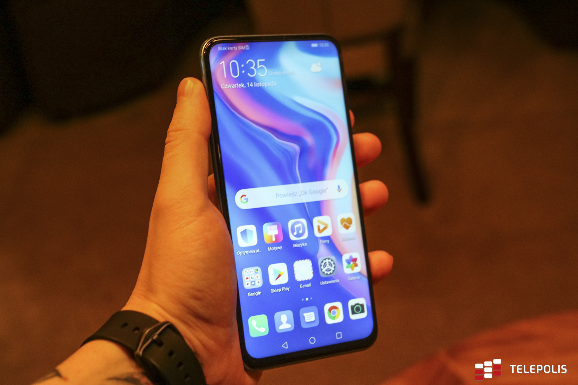 Huawei P Smart Pro debiutuje na polskim rynku. Są też promocje związane z innymi modelami chińskiego producenta