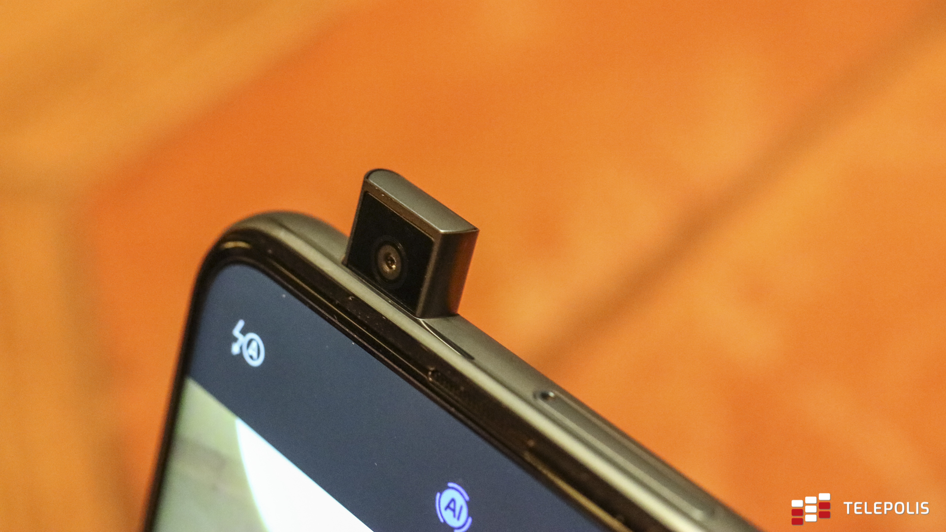 Huawei P Smart Pro debiutuje na polskim rynku. Są też promocje związane z innymi modelami chińskiego producenta